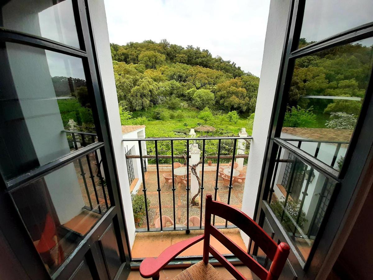 Finca Valbono Apartamentos Rurales Y Hotel Aracena Kültér fotó