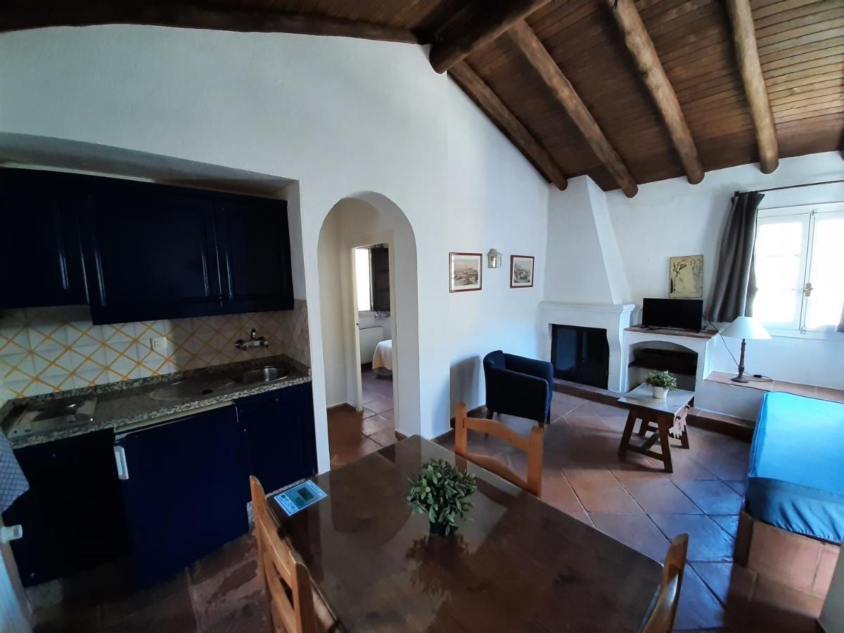 Finca Valbono Apartamentos Rurales Y Hotel Aracena Kültér fotó