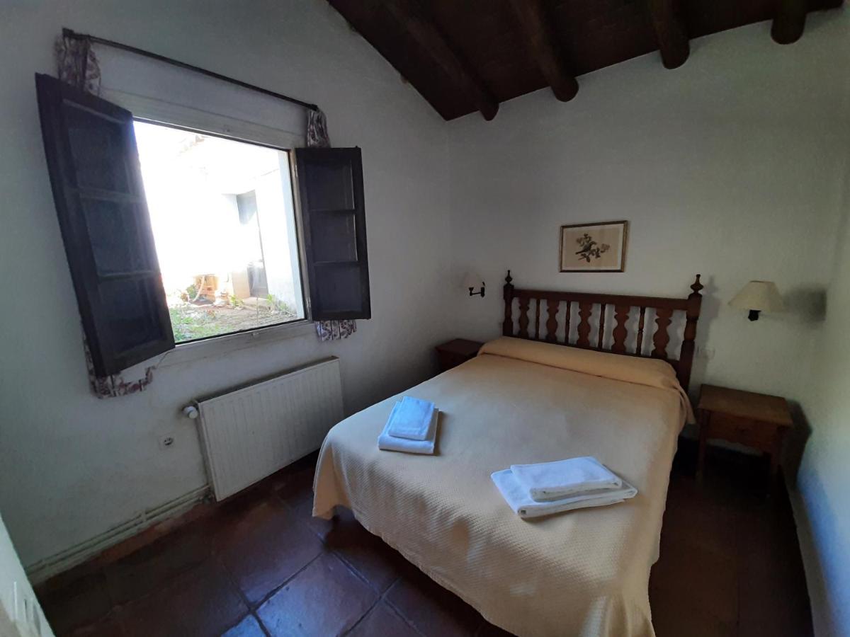 Finca Valbono Apartamentos Rurales Y Hotel Aracena Kültér fotó