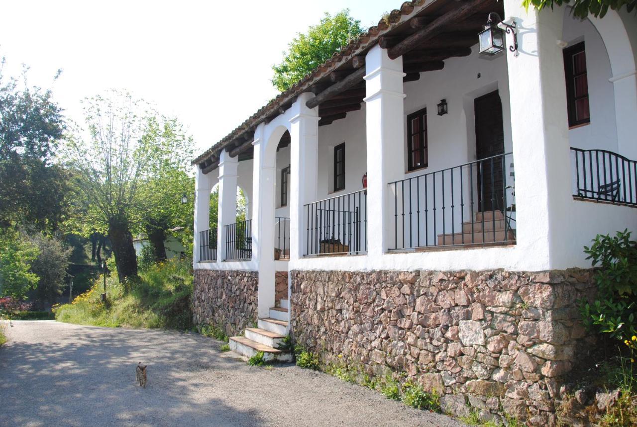 Finca Valbono Apartamentos Rurales Y Hotel Aracena Kültér fotó