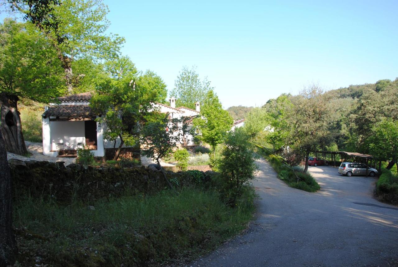 Finca Valbono Apartamentos Rurales Y Hotel Aracena Kültér fotó