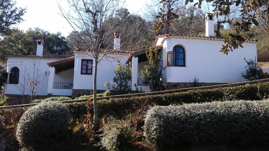 Finca Valbono Apartamentos Rurales Y Hotel Aracena Kültér fotó